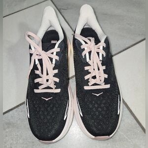 New hoka clifton 9 women's shoes